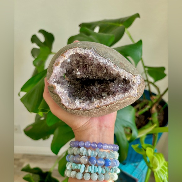 Druzy Amethyst Egg - Picture 6 of 6